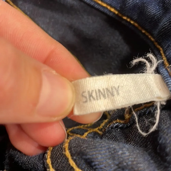 RAG and Bone woman’s skinny jeans - Picture 8 of 11